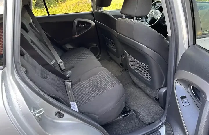 TOYOTA RAV 4 2.0 VVTi complet