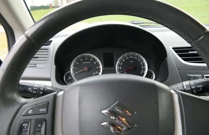 Suzuki Swift 1.2 Bandit complet