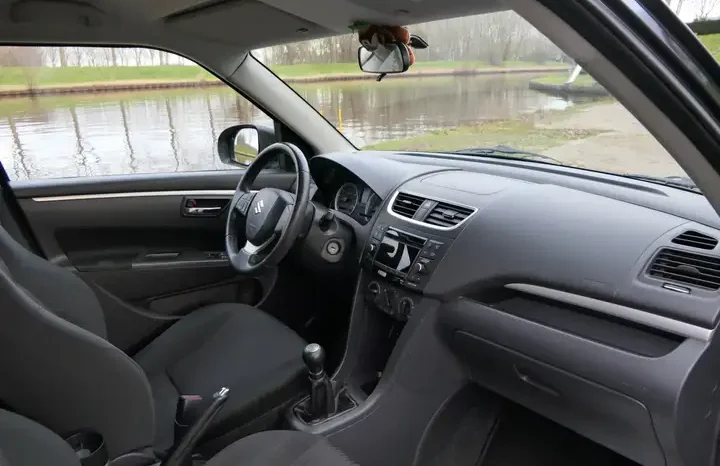 Suzuki Swift 1.2 Bandit complet