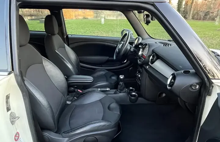 MINI Cooper 1.6 complet