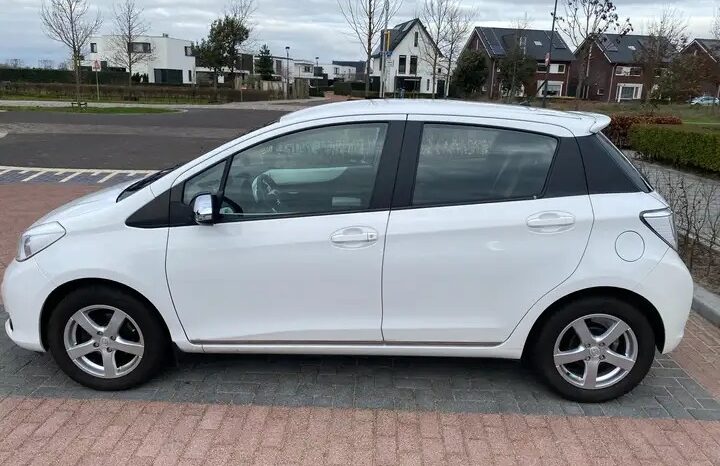 TOYOTA Yaris 1.0 VVT-i Trend complet
