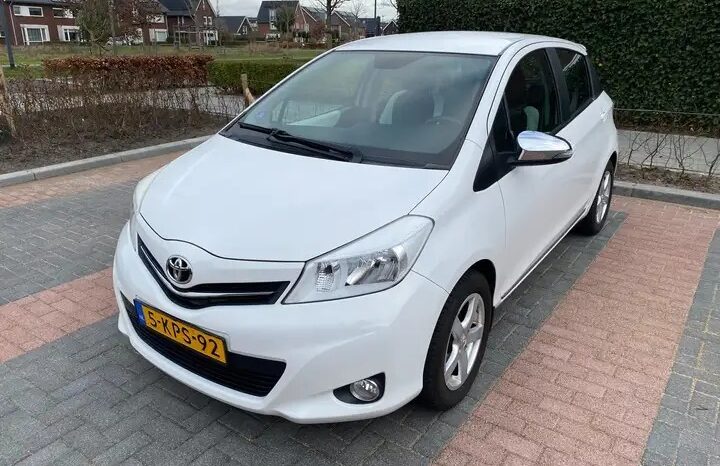 TOYOTA Yaris 1.0 VVT-i Trend complet