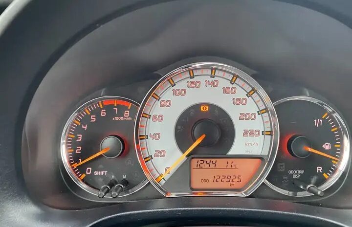 TOYOTA Yaris 1.0 VVT-i Trend complet