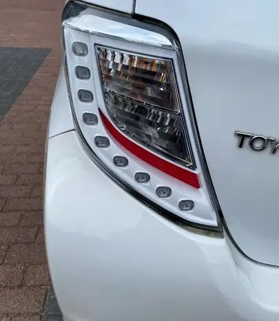 TOYOTA Yaris 1.0 VVT-i Trend complet