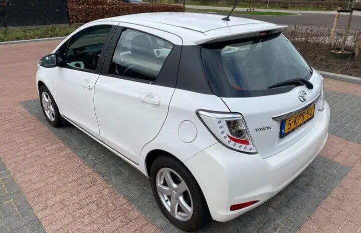 TOYOTA Yaris 1.0 VVT-i Trend complet