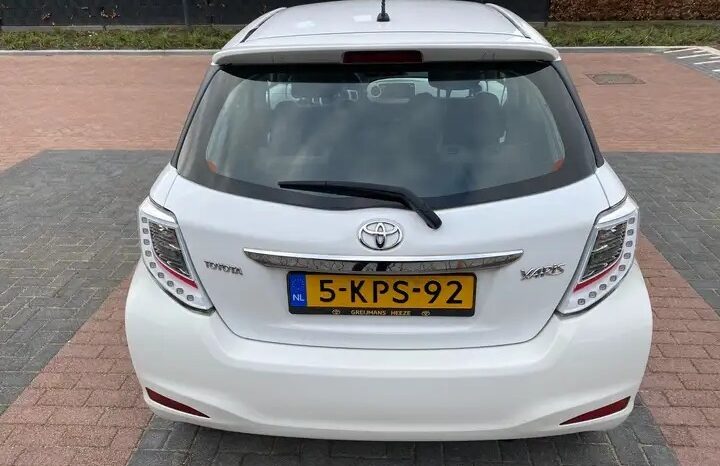 TOYOTA Yaris 1.0 VVT-i Trend complet