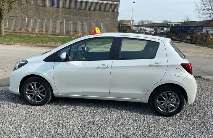 Toyota Yaris 1.33i complet