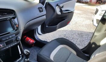 Kia Ceed / 1.4i complet