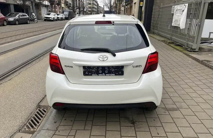 Toyota Yaris 1.33i VVT-i Comfort complet