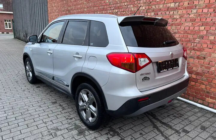 Suzuki  Vitara 1.6i complet