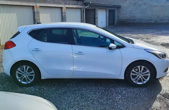 Kia Ceed / 1.4i complet