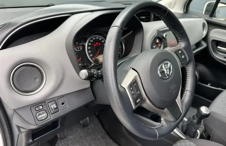 Toyota Yaris 1.0 complet