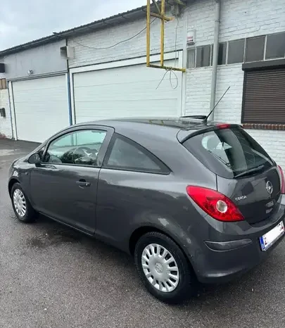 OPEL   Corsa 1.2i complet