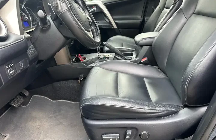 TOYOTA   RAV 4 complet