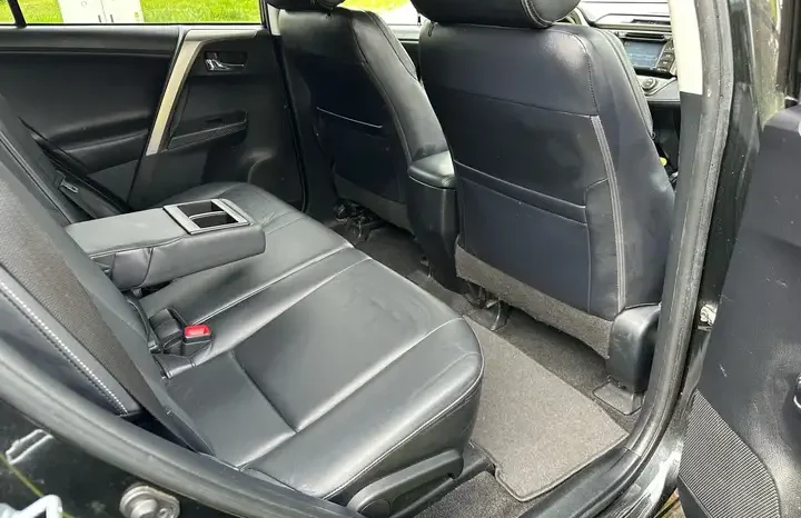 TOYOTA   RAV 4 complet