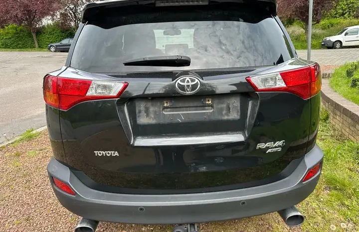 TOYOTA   RAV 4 complet