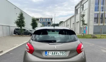 Peugeot 208 1.2 complet