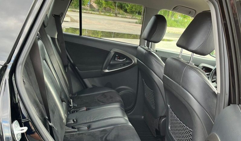 TOYOTA   RAV4 2,0 complet
