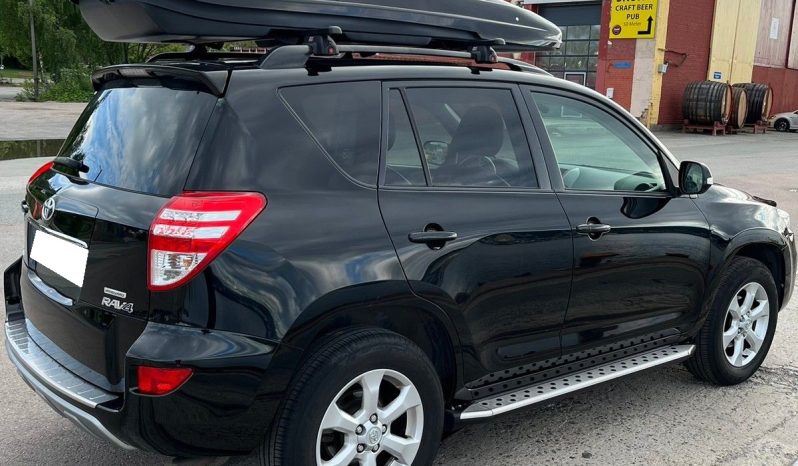 TOYOTA   RAV4 2,0 complet
