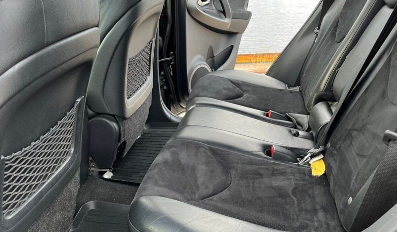 TOYOTA   RAV4 2,0 complet