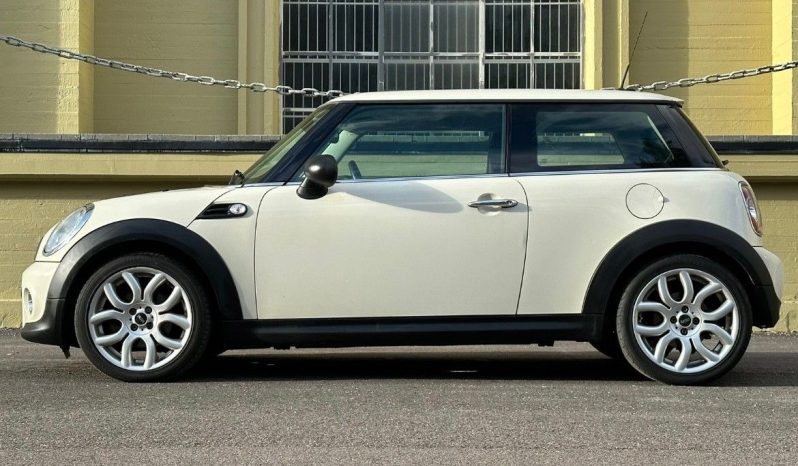 MINI Cooper 1.6-90 D 2013 complet