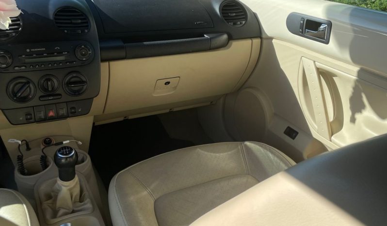Volkswagen Beetle CABRIOLET 2003 complet
