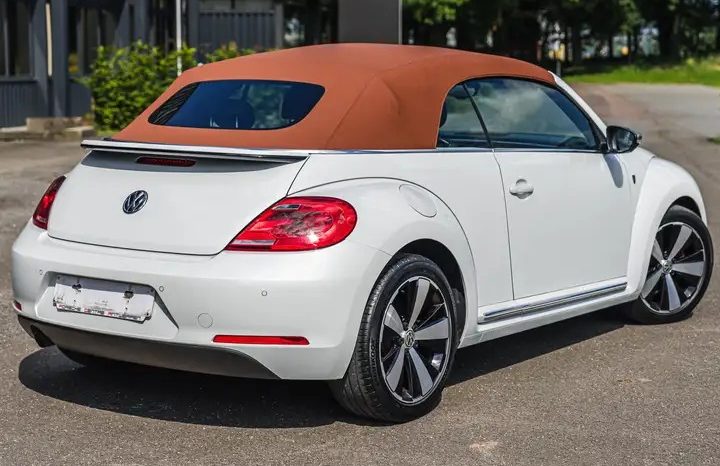 Volkswagen Beetle Cabriolet 1.2 complet