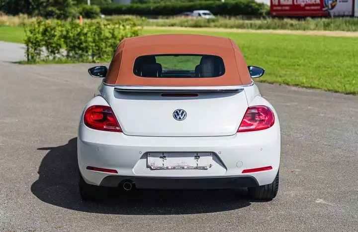 Volkswagen Beetle Cabriolet 1.2 complet