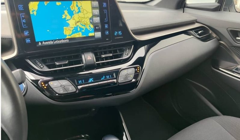 TOYOTA C-HR  122H GRAPHIC 2WD E-CVT MC19 HYBRIDE 2019 complet
