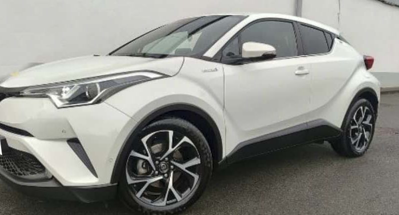 TOYOTA C-HR  122H GRAPHIC 2WD E-CVT MC19 HYBRIDE 2019 complet