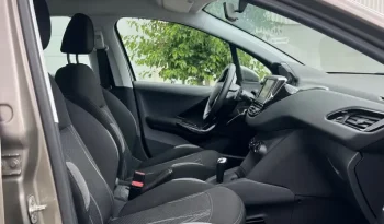 Peugeot 208 1.2 complet