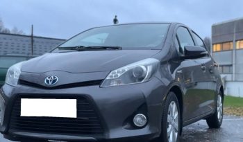 TOYOTA  YARIS III phase 2 1.5 complet