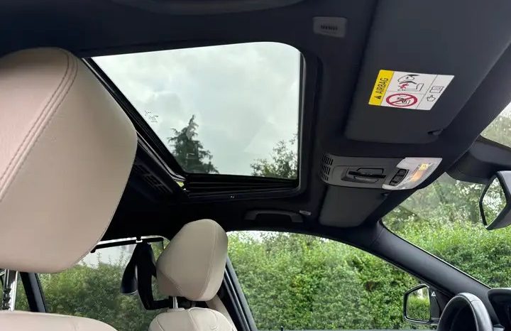 BMW 320 iA Xdrive Sport Line Automaat complet