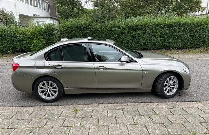 BMW 320 iA Xdrive Sport Line Automaat complet