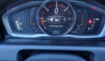 VOLVO XC60 2.4-190 D AWD R-DESIGN complet