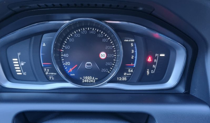 VOLVO XC60 2.4-190 D AWD R-DESIGN complet