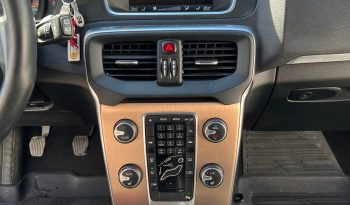 VOLVO  V40 complet