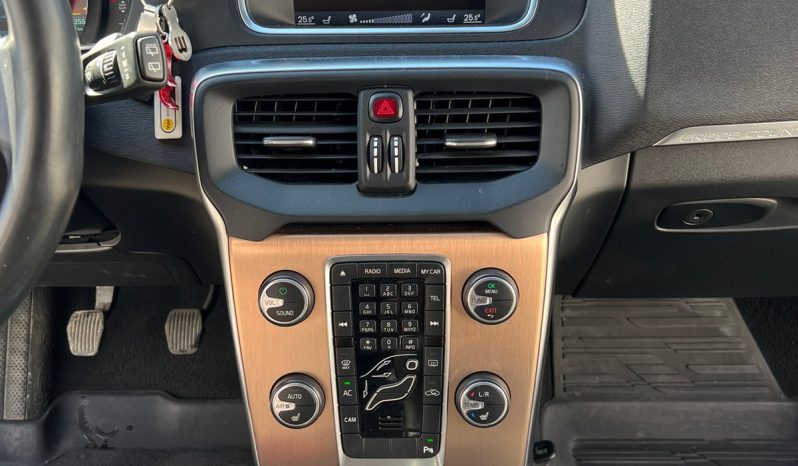VOLVO  V40 complet