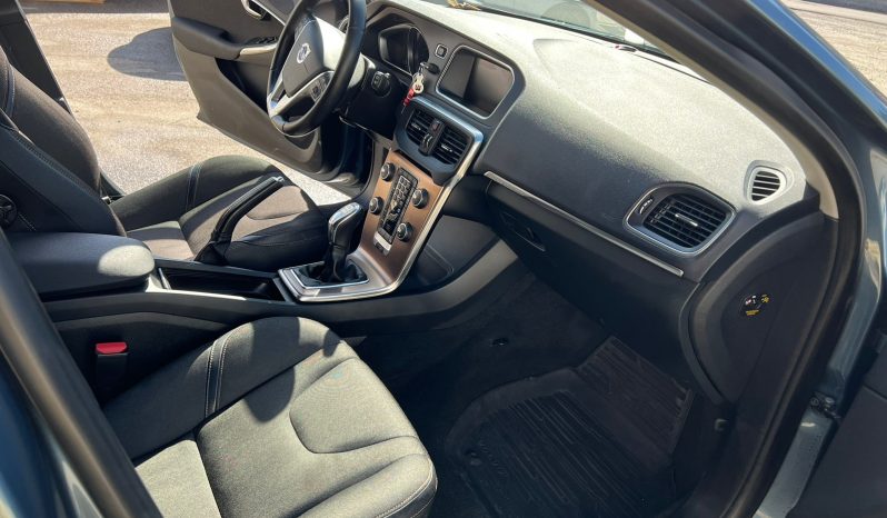 VOLVO  V40 complet