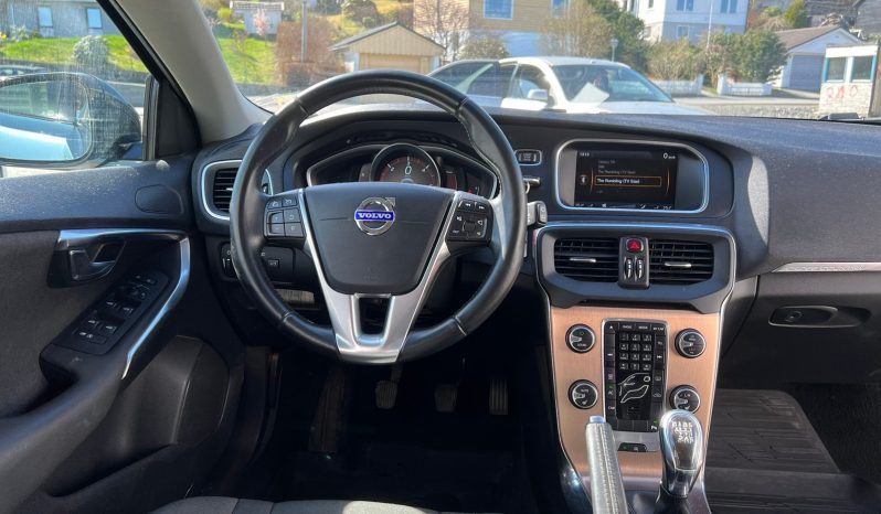 VOLVO  V40 complet