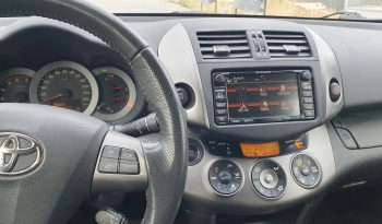 TOYOTA RAV4 complet