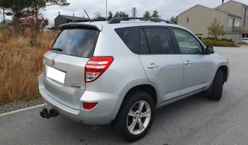 TOYOTA RAV4 complet