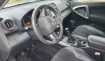 TOYOTA RAV4 complet