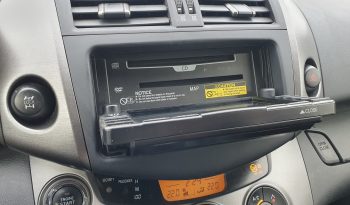 TOYOTA RAV4 complet