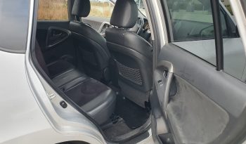 TOYOTA RAV4 complet