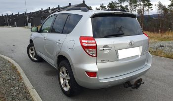 TOYOTA RAV4 complet