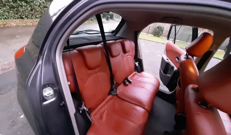 TOYOTA complet