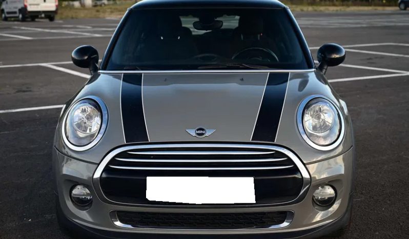 MINI Cooper Version D AUT / SPORTSEATS / CHILI / BLACK complet