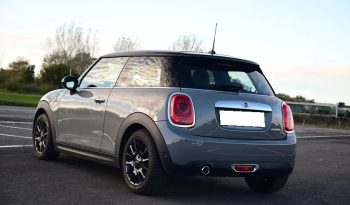 MINI Cooper Version D AUT / SPORTSEATS / CHILI / BLACK complet