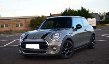 MINI Cooper Version D AUT / SPORTSEATS / CHILI / BLACK complet